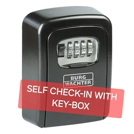 Stylish Near City, Entire Flat, 1 Bedroom, 1 Large Bed In Living Apartamento *