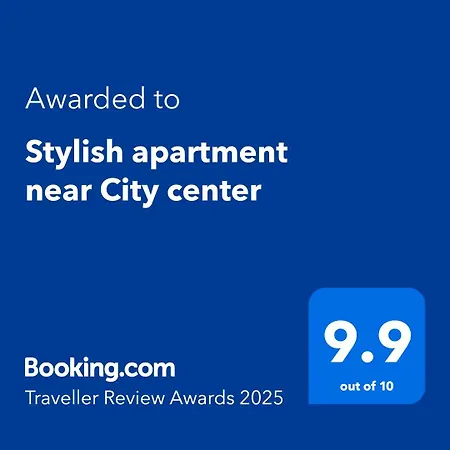 Апартамент Stylish Near City, Entire Flat, 1 Bedroom, 1 Large Bed In Living Пловдив